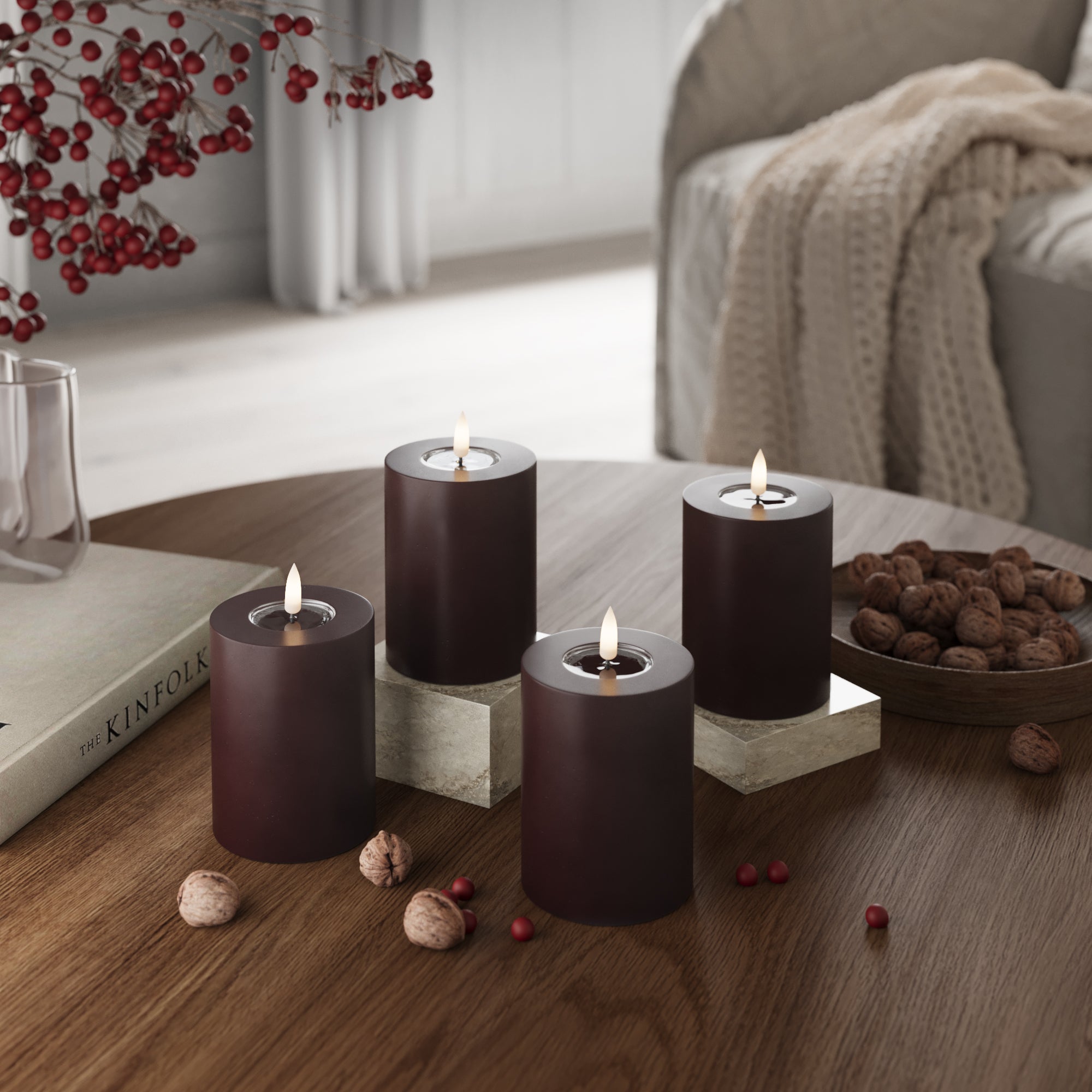 LED Pylväskynttilä Ø 7,5 x 10 cm Burgundi - 4 kpl