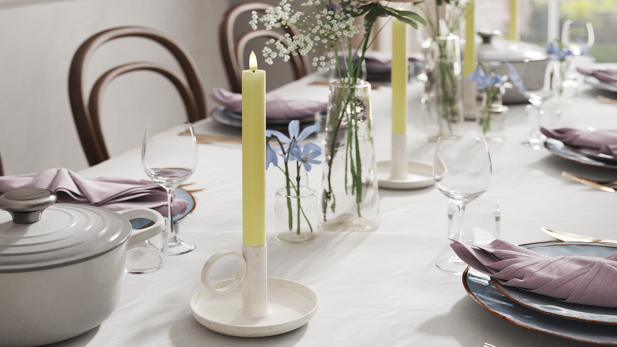 Luonnollinen usko LED Kruunukynttilä Wetlook ™ -suunnittelulla