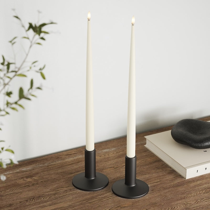 Deluxe Homeart LED Kapea kynttilä lakalla, 2 kpl (38 cm) Kerma