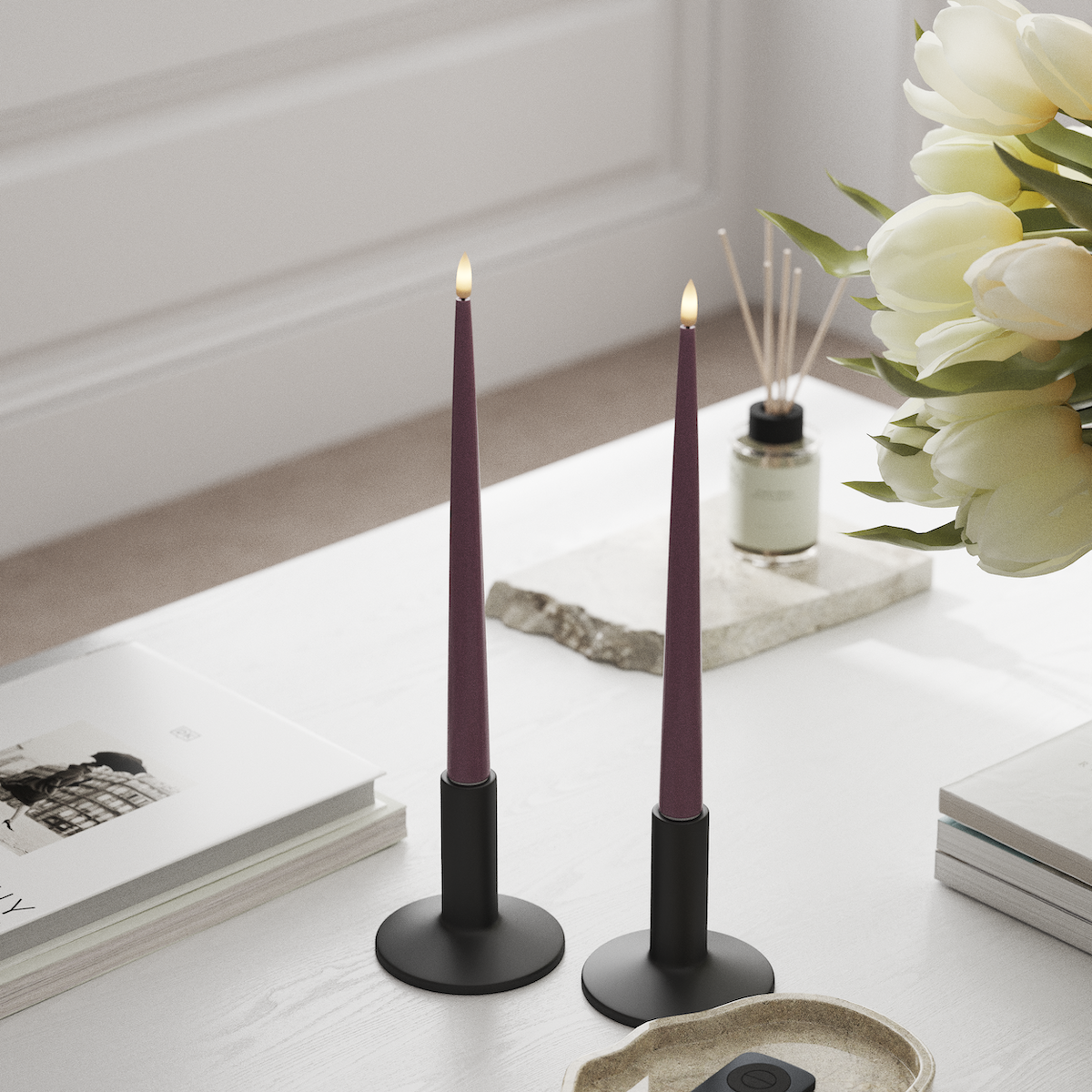 Deluxe Homeart LED Kapea kynttilä lakalla, 2 kpl 28 cm Vaalea violetti LED Kapea kynttilä 1