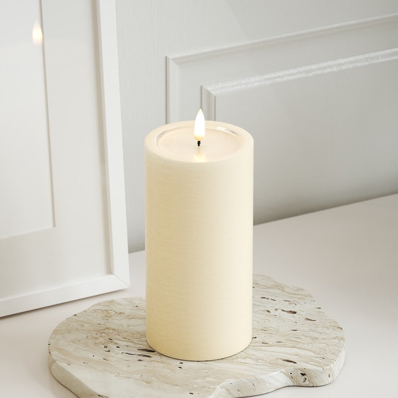 Unique Candles Unique LED Blokklys D 7,5 x 15 cm Krem
